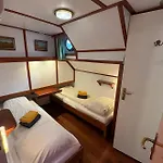 Hotelboot Zwaan Ámsterdam