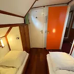 Hotelboot Zwaan