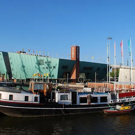 Hotel Hotelboot Zwaan Amesterdão
