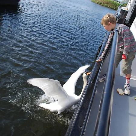 Hotell Hotelboot Zwaan