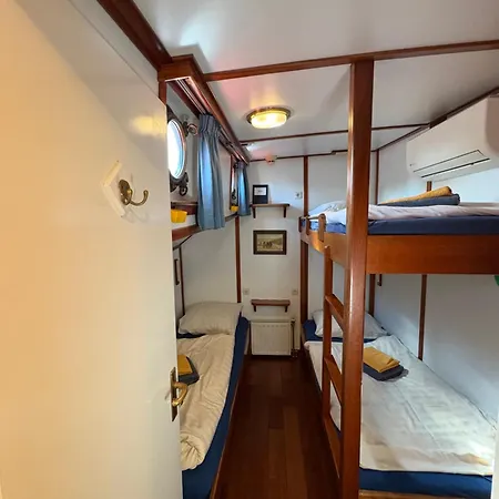 מלון Hotelboot Zwaan