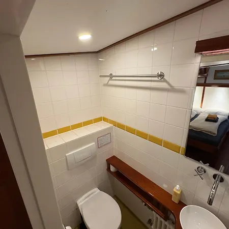 Hotelboot Zwaan
