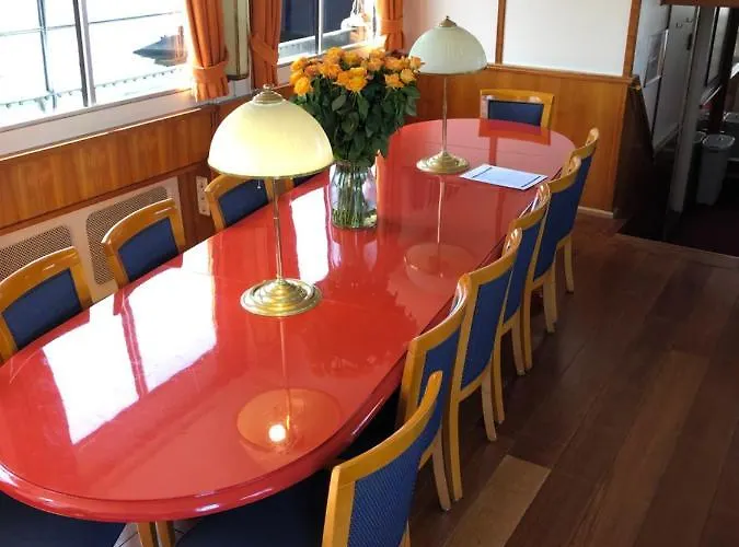 Hotelboot Zwaan Hotell