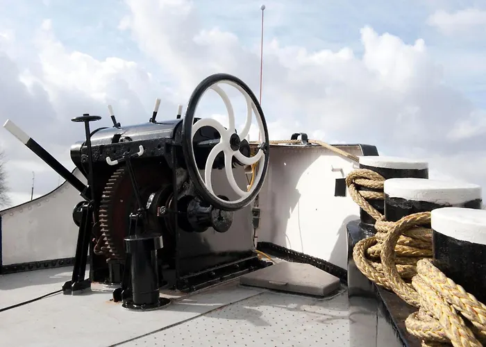 Hotelboot Zwaan Amsterdam