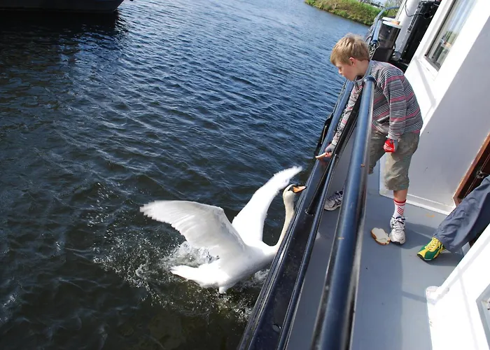Hotell Hotelboot Zwaan