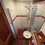 Hotelboot Zwaan * Amsterdam