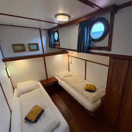 Hotelboot Zwaan Hotel