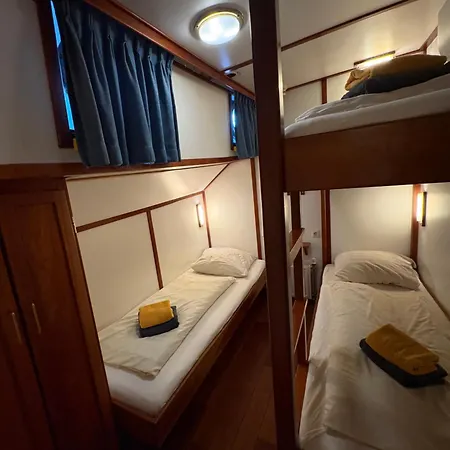 Hotelboot Zwaan Hotel *