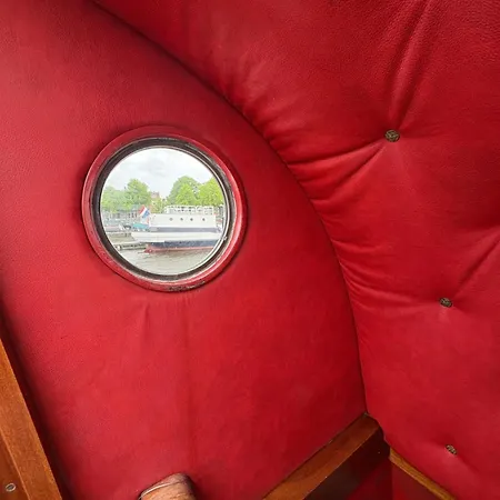 Hotelboot Zwaan Amsterdam